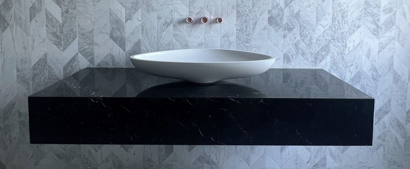 Sukhumvit condominium master bathroom